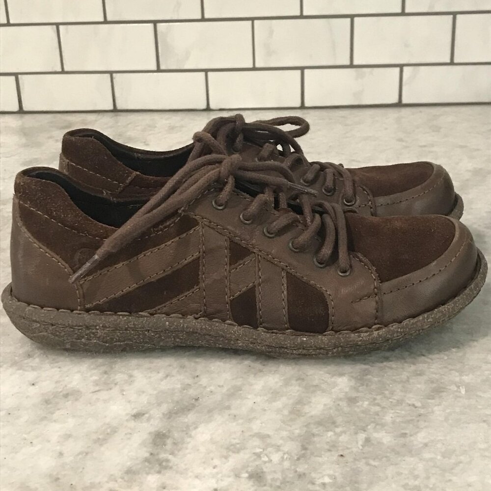 Born Shoes Womens Size 7.5 Brown Lace Up Sneakers Leather Suede Casual Low Top - Picture 3 of 8